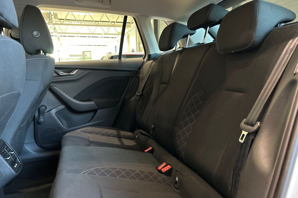 Skoda Kamiq 2023 1.5 TSI Ambition DSG Autom.