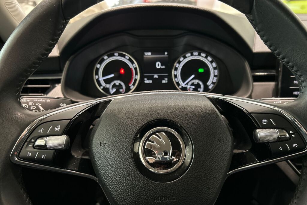 Skoda Kamiq 2023 1.5 TSI Ambition DSG Autom.