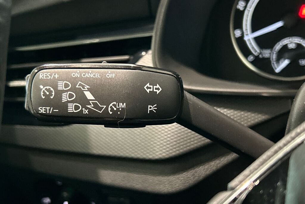 Skoda Kamiq 2023 1.5 TSI Ambition DSG Autom.