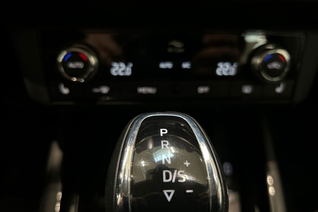 Skoda Kamiq 2023 1.5 TSI Ambition DSG Autom.