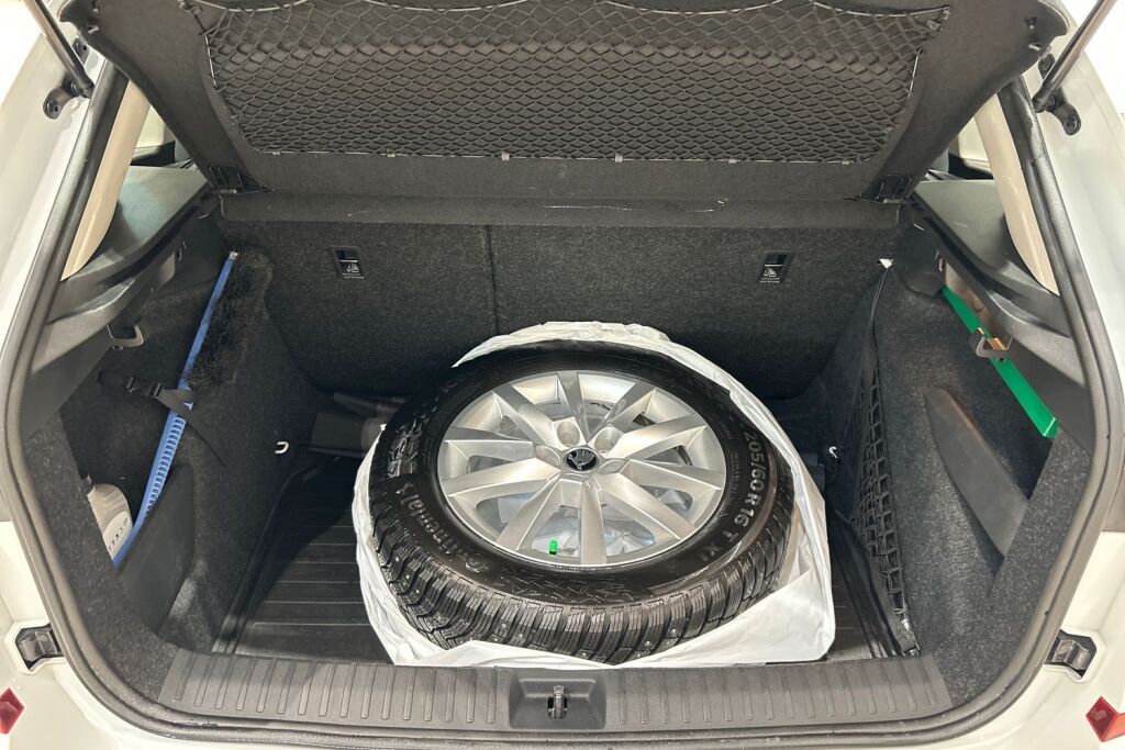 Skoda Kamiq 2023 1.5 TSI Ambition DSG Autom.