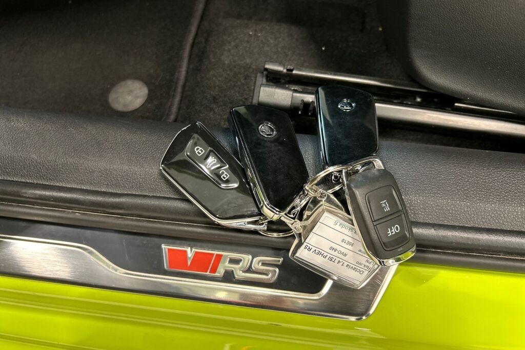 Skoda Octavia 2024 1.4 TSI PHEV RS iV DSG Autom.