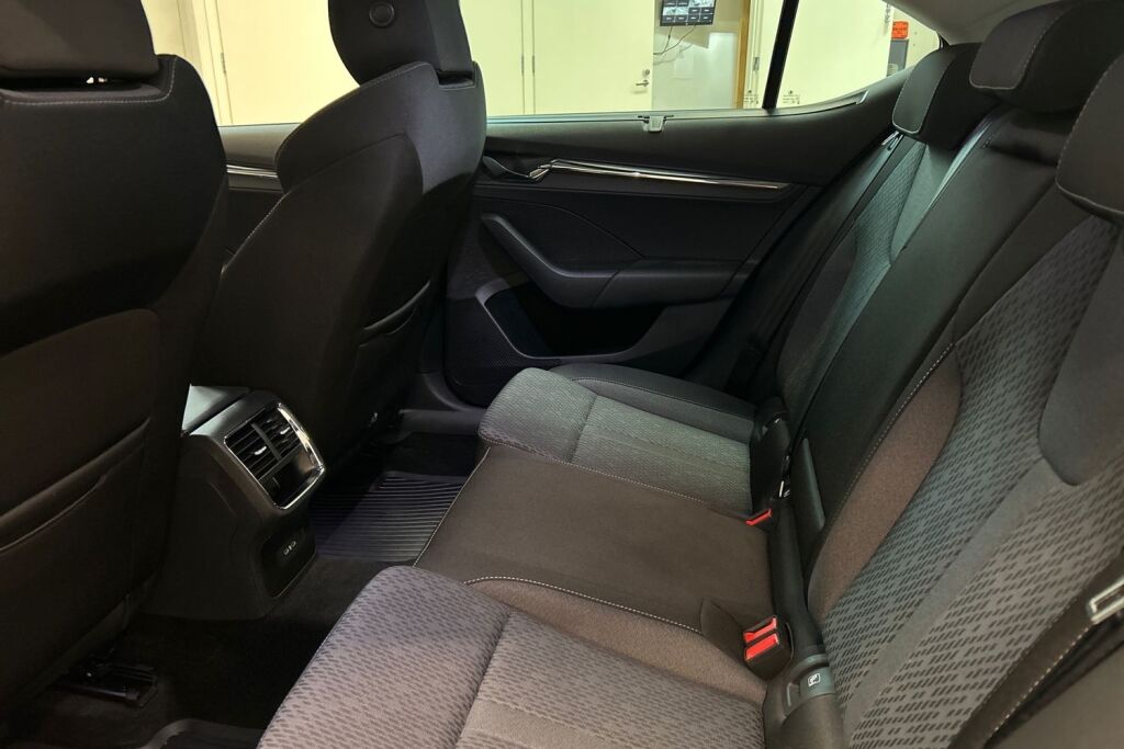 Skoda Octavia 2024 1.5 TSI Style eTEC DSG Autom.