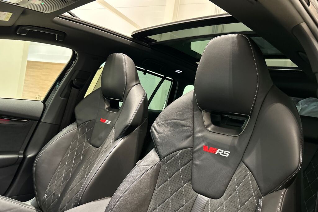 Skoda Octavia 2023 Combi 1.4 TSI PHEV RS iV DSG Autom.