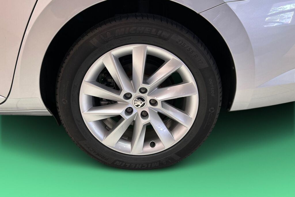 Skoda Superb 2024 Combi 1.4 TSI PHEV Ambition iV BusinessLine DSG Autom.