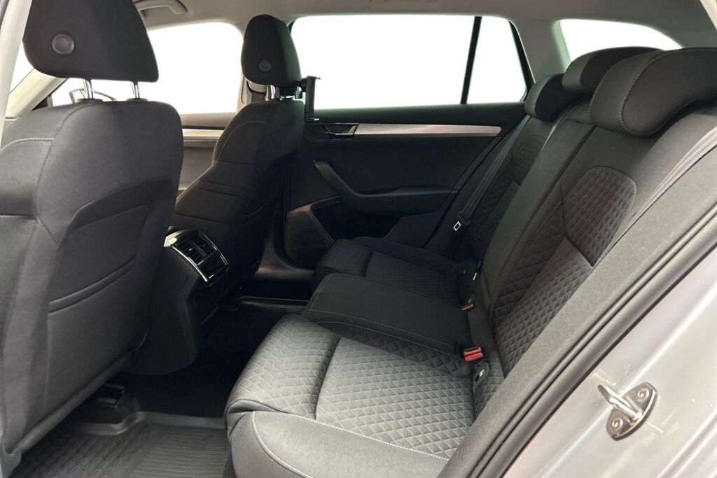 Skoda Superb 2024 Combi 1.4 TSI PHEV Ambition iV BusinessLine DSG Autom.
