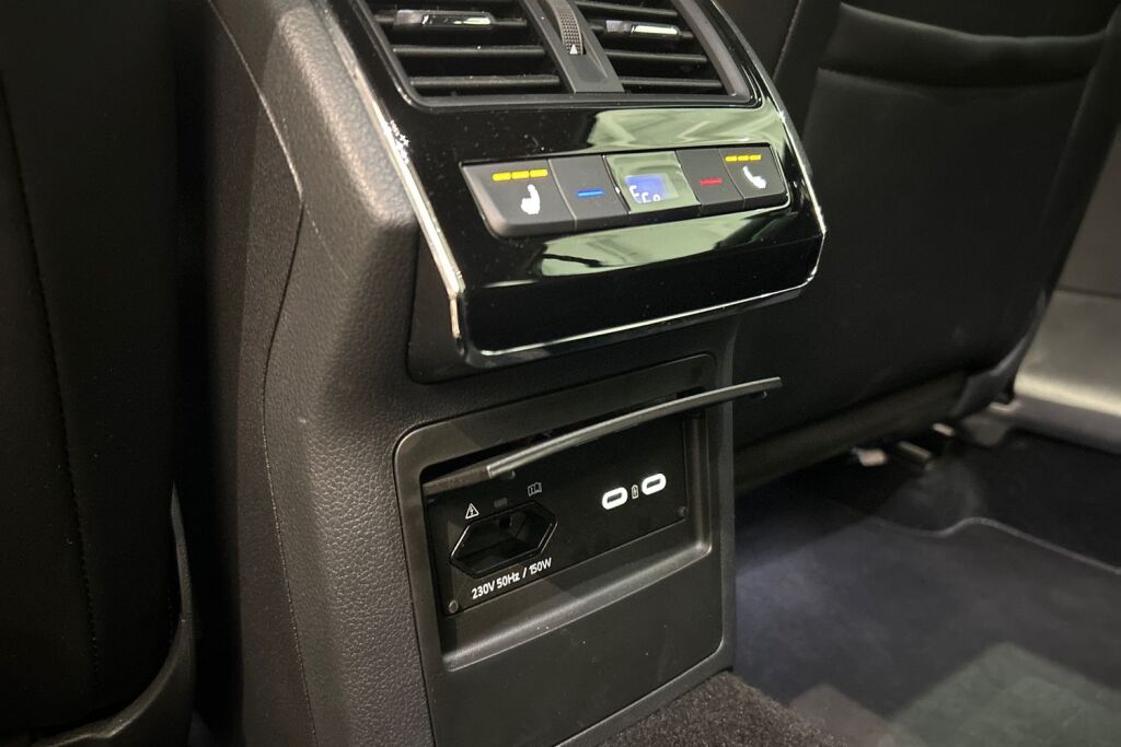 Skoda Superb 2024 Combi 1.4 TSI PHEV SportLine iV Business DSG Autom.