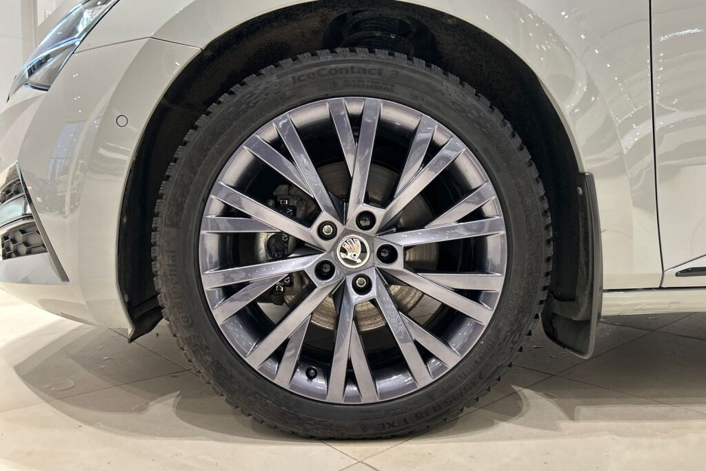 Skoda Superb 2024 Combi 1.4 TSI PHEV SportLine iV Business DSG Autom.