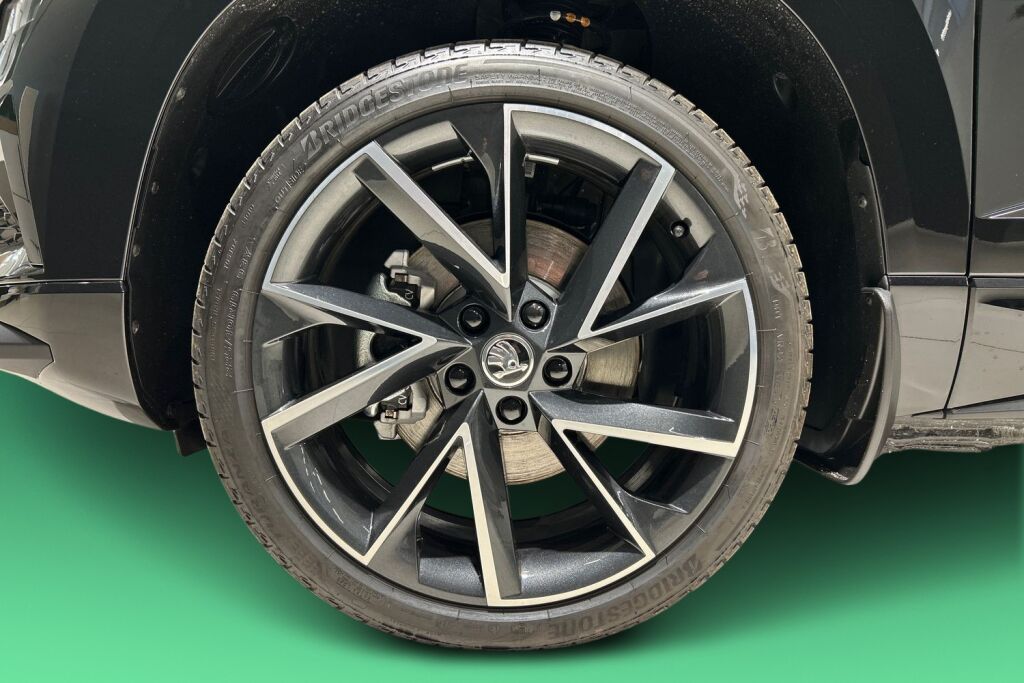 Skoda Karoq 2023 1.5 TSI SportLine DSG Autom.