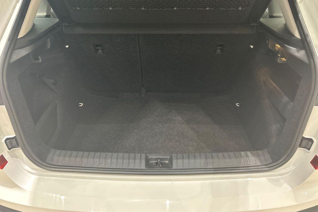 Skoda Kamiq 2024 1.0 TSI 116 Selection DSG Autom.
