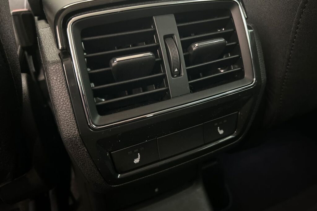 Skoda Karoq 2025 1.5 TSI Style DSG Autom.