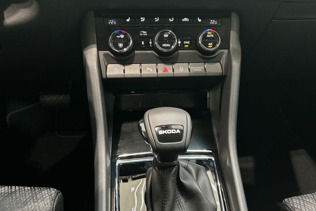 Skoda Karoq 2025 1.5 TSI Style DSG Autom.