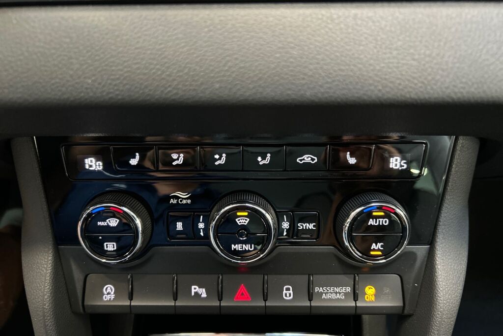 Skoda Karoq 2025 1.5 TSI Style DSG Autom.