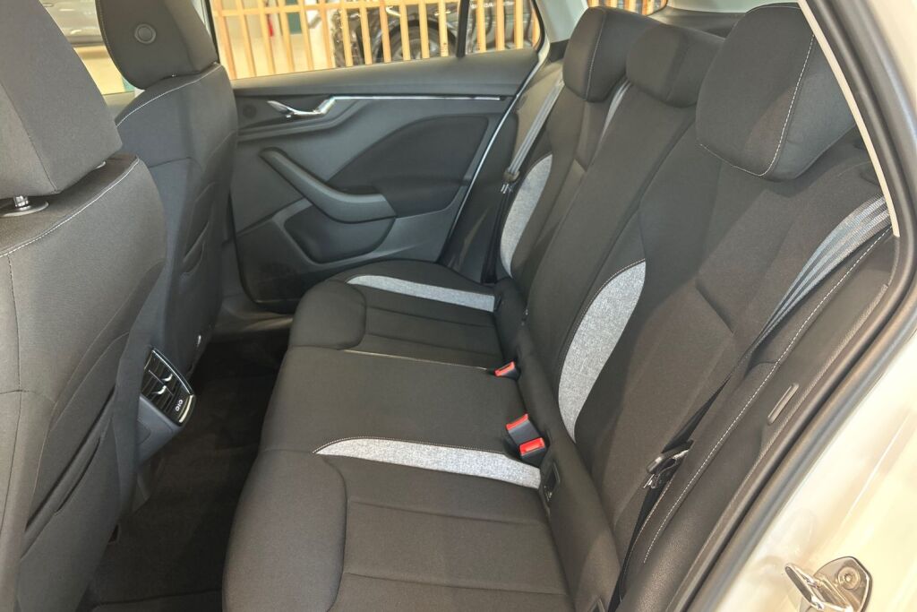 Skoda Kamiq 2026 1.0 TSI 116 Selection DSG Autom.