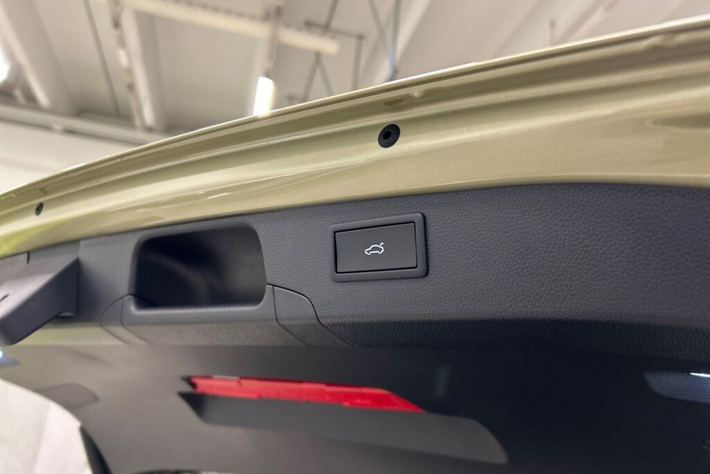 Skoda Superb 2026 Combi 1.5 TSI PHEV Style Explore DSG Autom.