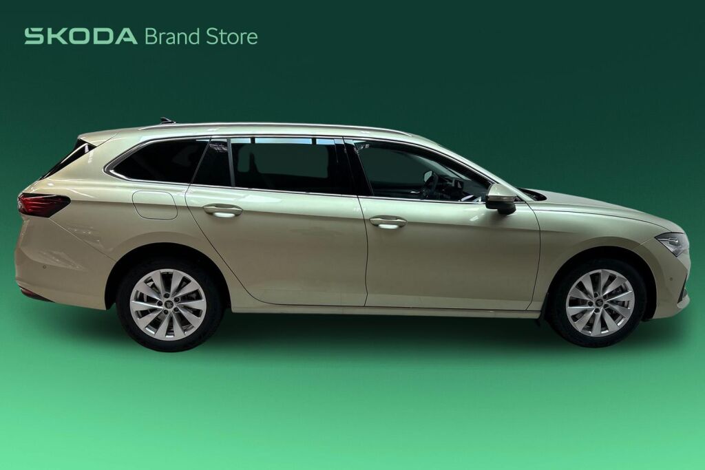 Skoda Superb 2026 Combi 1.5 TSI PHEV Style Explore DSG Autom.