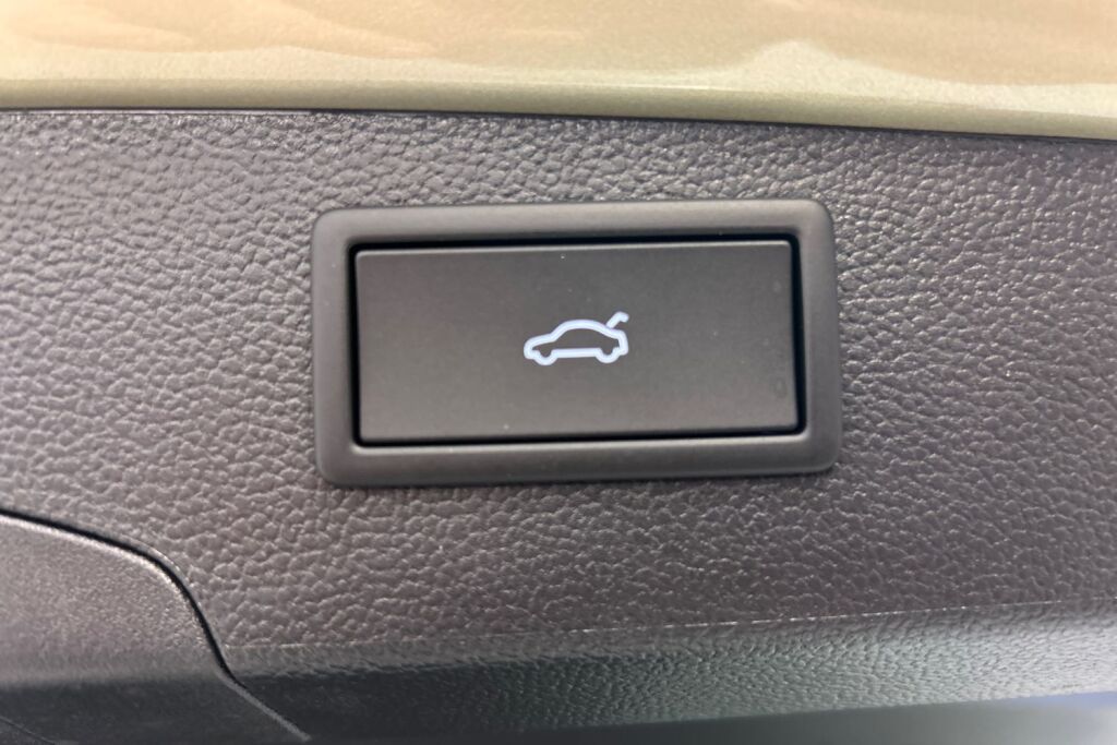 Skoda Superb 2026 Combi 1.5 TSI PHEV Style Explore DSG Autom.