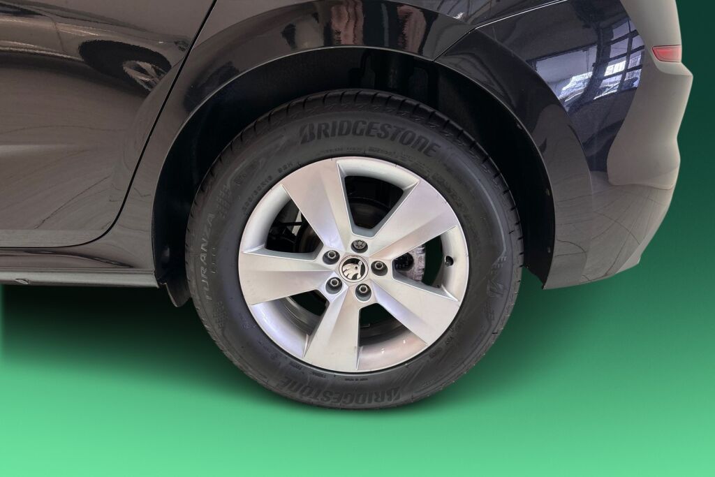 Skoda Kamiq 2023 1.0 TSI 110 Ambition DSG Autom.