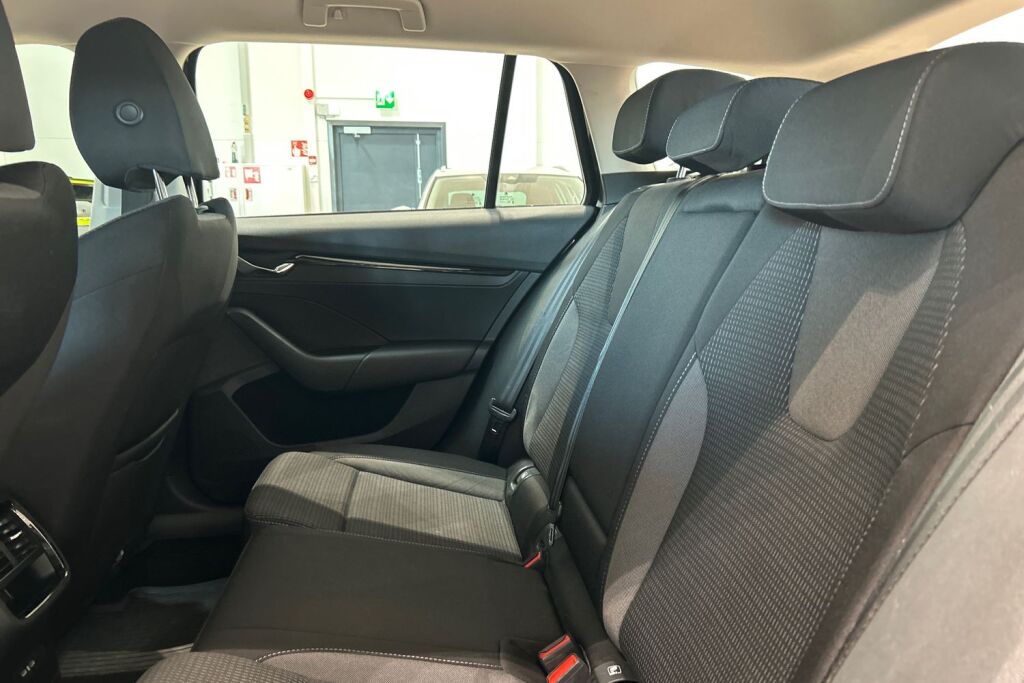 Skoda Octavia 2024 Combi 1.4 TSI PHEV Ambition iV DSG Autom.