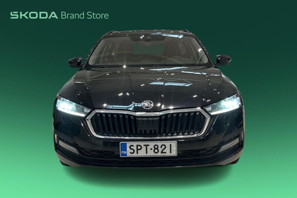 SKODA Octavia 2023 Combi 1.4 TSI PHEV Ambition iV DSG Autom.
