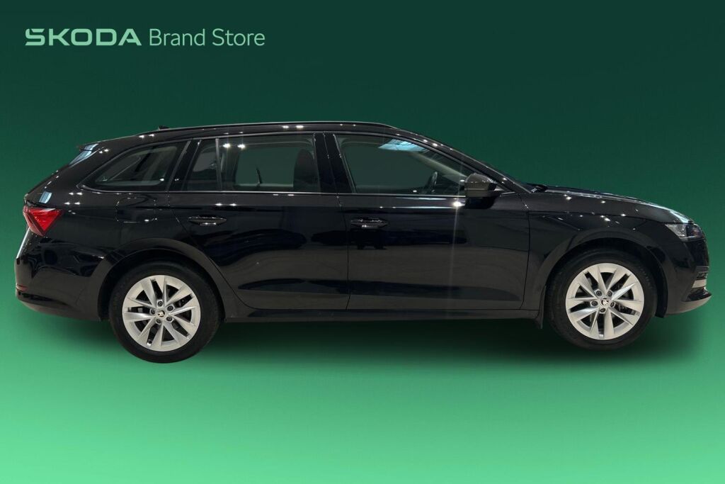 SKODA Octavia 2023 Combi 1.4 TSI PHEV Ambition iV DSG Autom.