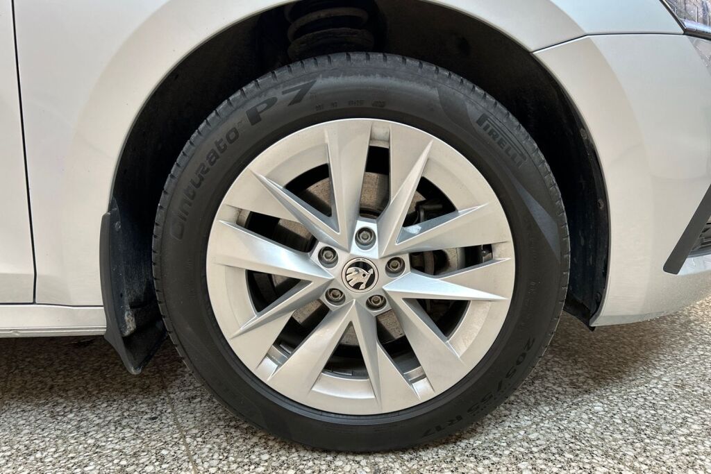 Skoda Octavia 2023 Combi 1.4 TSI PHEV Ambition iV DSG Autom.