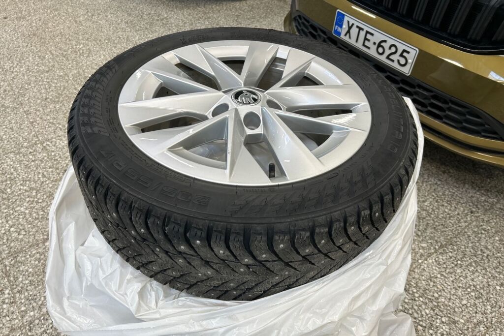 SKODA OCTAVIA 2024 Combi 1.4 TSI PHEV Ambition iV DSG Autom.