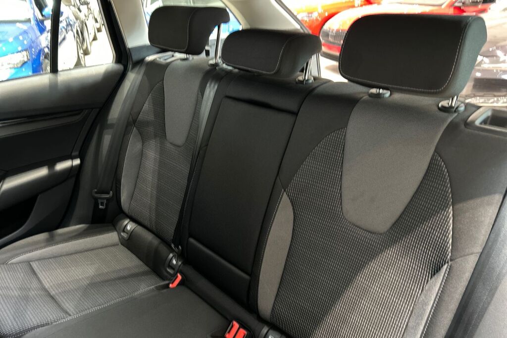 SKODA Octavia 2023 Combi 1.4 TSI PHEV Ambition iV DSG Autom.