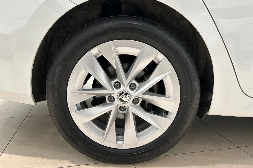 Skoda Octavia 2024 Combi 1.4 TSI PHEV Ambition iV DSG Autom.