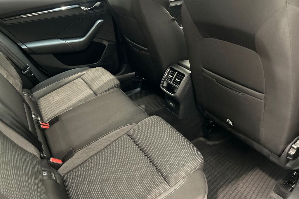 Skoda Octavia 2024 Combi 1.4 TSI PHEV Ambition iV DSG Autom.