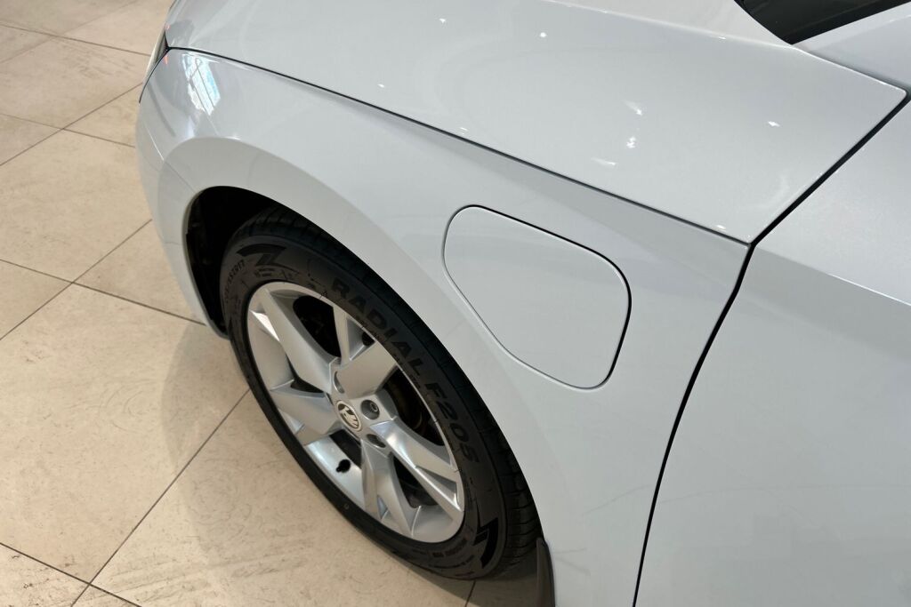 Skoda Octavia 2023 Combi 1.4 TSI PHEV Ambition iV DSG Autom.