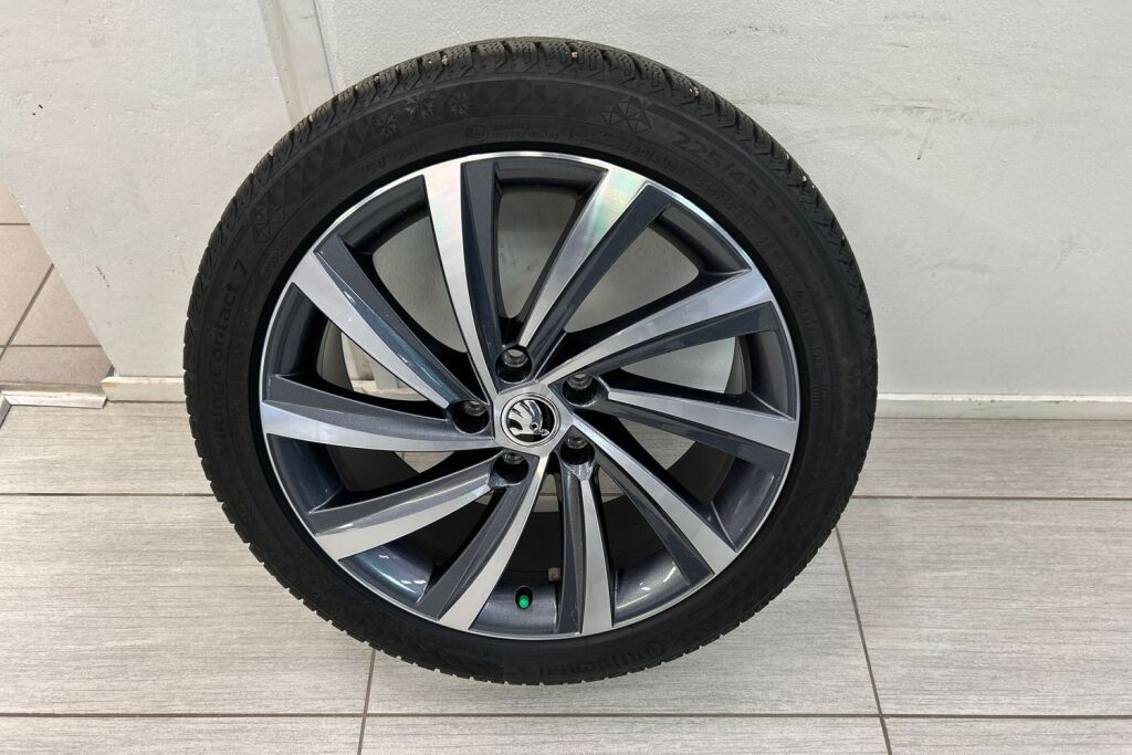 Skoda Octavia 2024 Combi 1.4 TSI PHEV Ambition Nordic Edition iV DSG Autom.