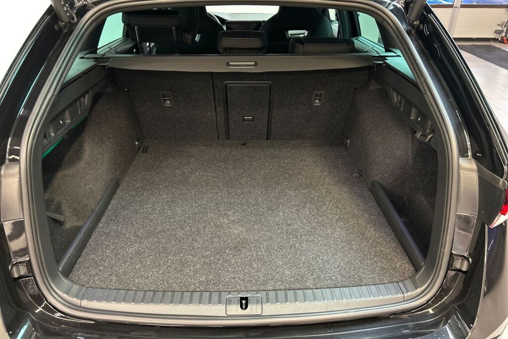 Skoda Octavia 2024 Combi 1.4 TSI PHEV SportLine iV DSG Autom.