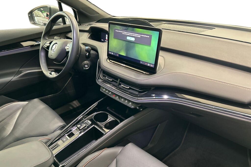 Skoda Enyaq 2024 Coupe 85x 4x4 L&K BusinessLine