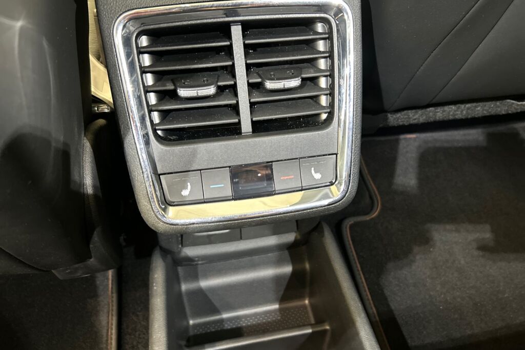Skoda Enyaq 2024 Coupe 85x 4x4 L&K BusinessLine