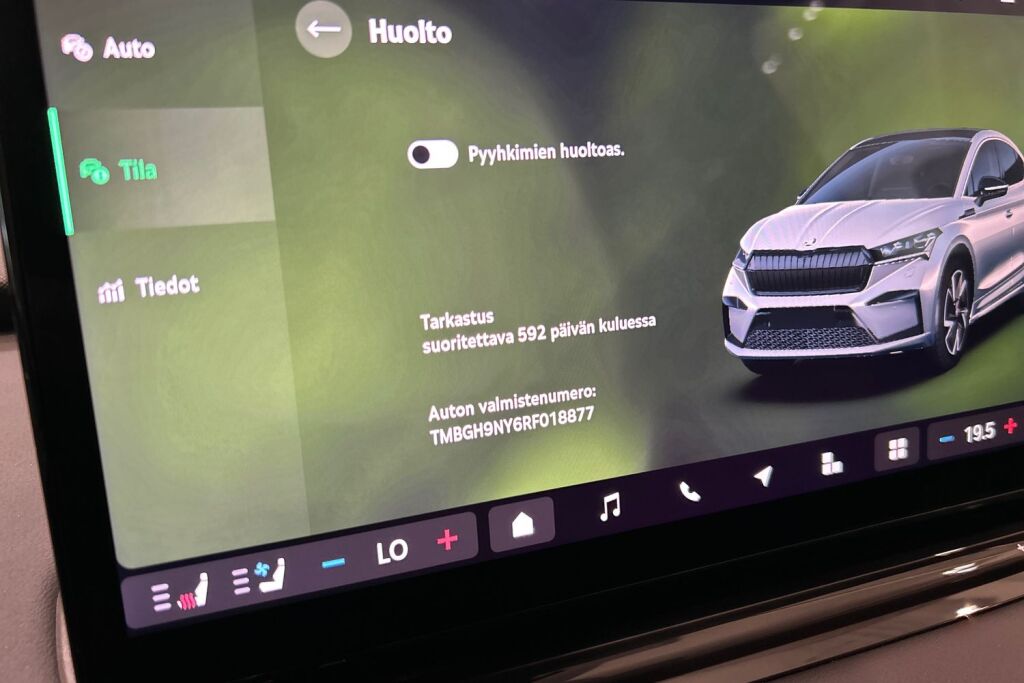 Skoda Enyaq 2024 Coupe 85x 4x4 L&K BusinessLine