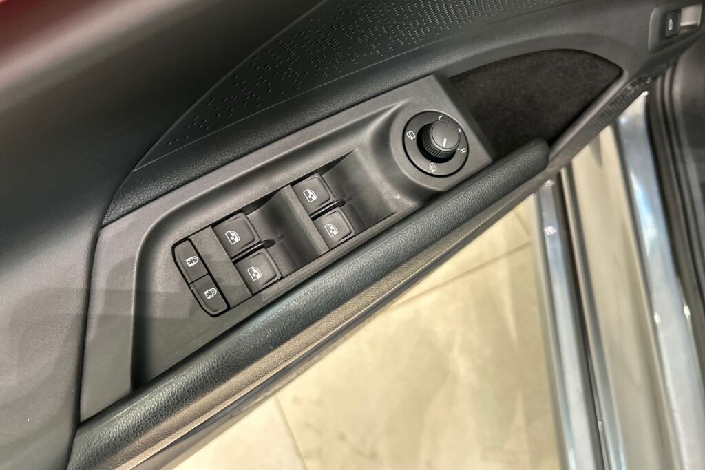 Skoda Enyaq 2024 Coupe 85x 4x4 L&K BusinessLine