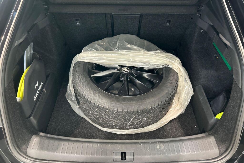 SKODA ENYAQ 2024 Coupe 85x 4x4 RS BusinessLine