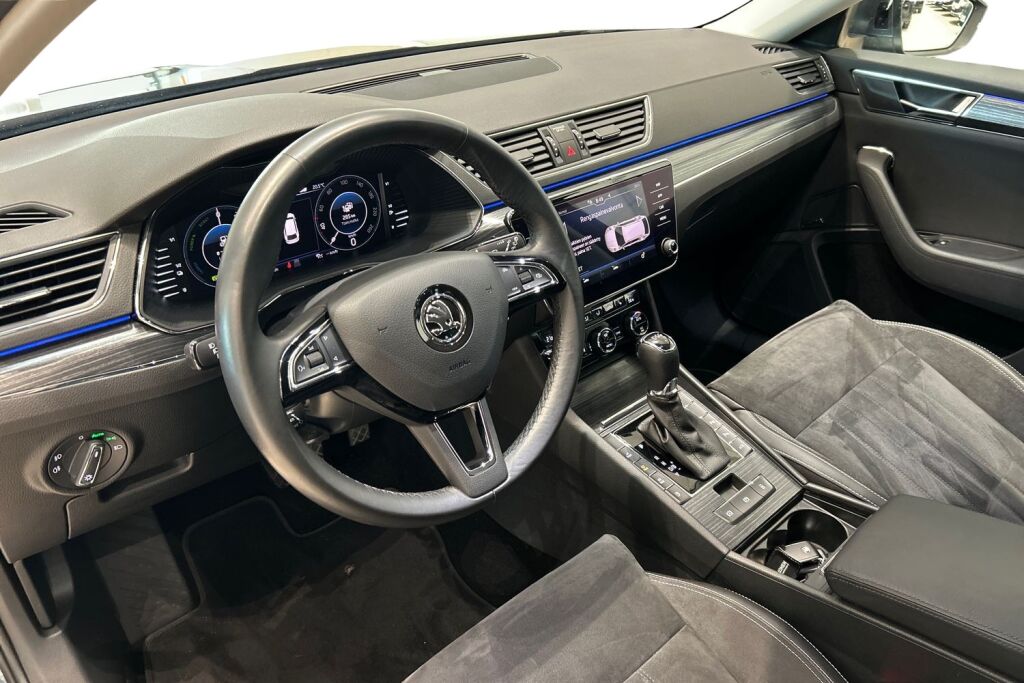 SKODA SUPERB 2020 Combi 1,4 TSI PHEV Style iV DSG Autom.