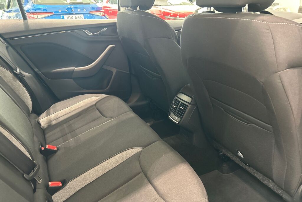 Skoda Kamiq 2024 1.0 TSI 116 Selection DSG Autom.