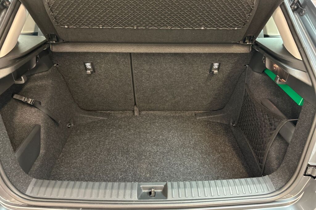Skoda Kamiq 2024 1.0 TSI 116 Selection DSG Autom.