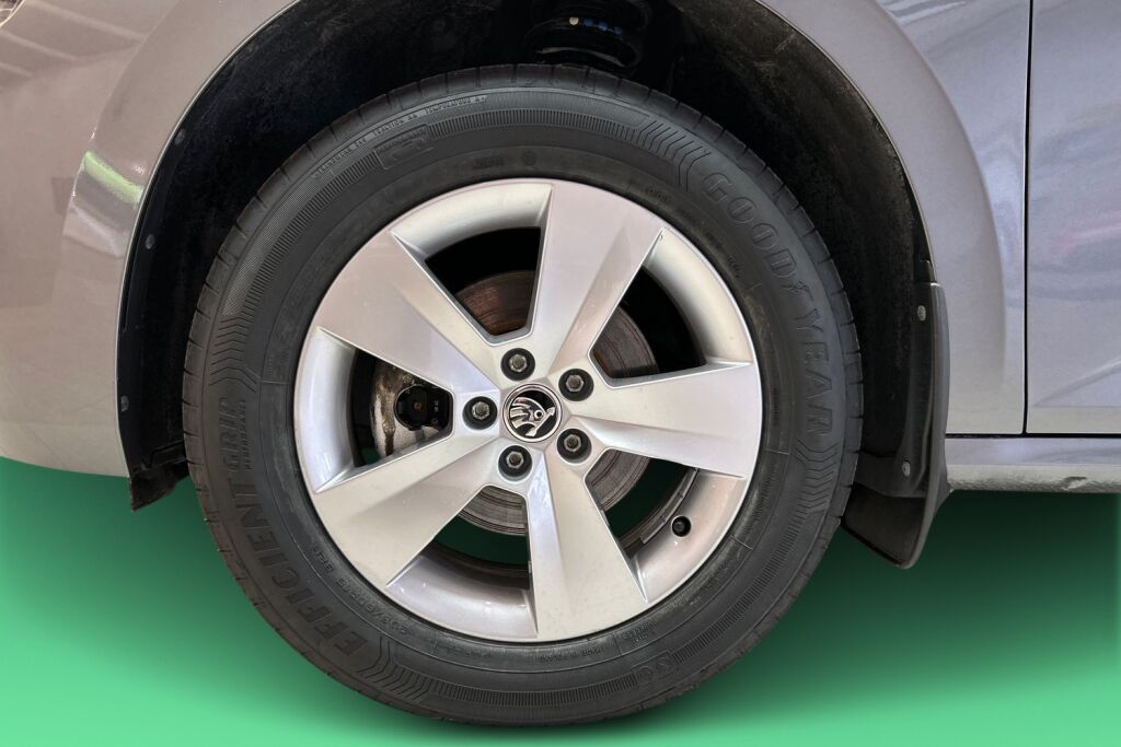 Skoda Kamiq 2024 1.0 TSI 116 Selection DSG Autom.