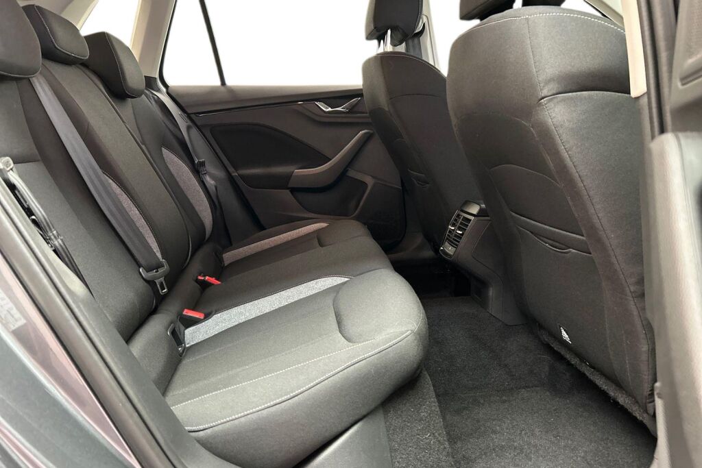 Skoda Kamiq 2024 1.0 TSI 116 Selection DSG Autom.