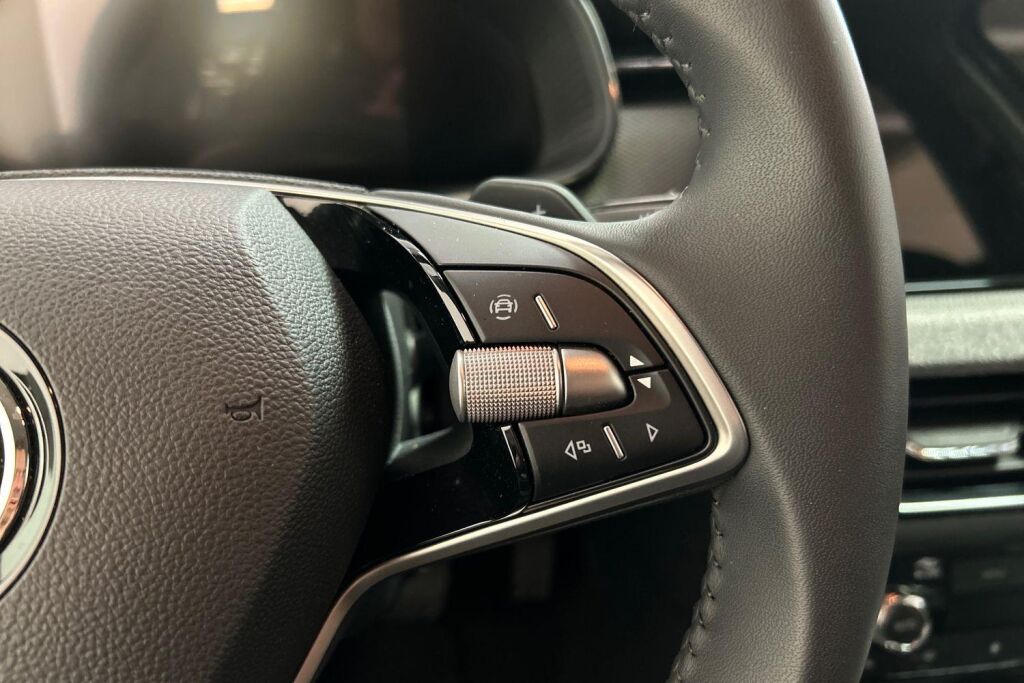 Skoda Kamiq 2024 1.0 TSI 116 Selection DSG Autom.