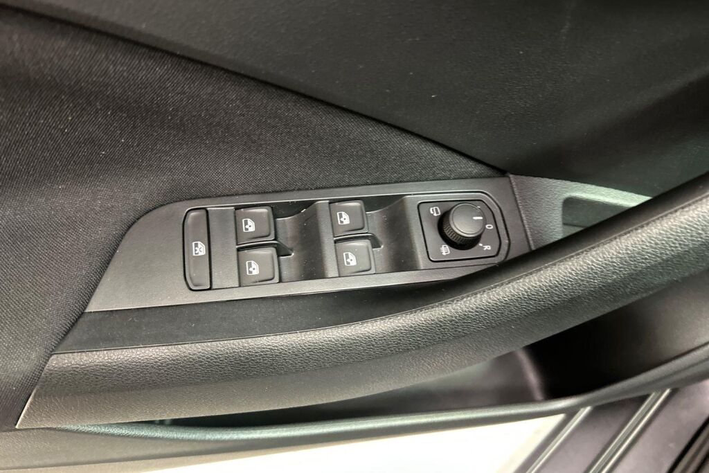 Skoda Kamiq 2024 1.0 TSI 116 Selection DSG Autom.