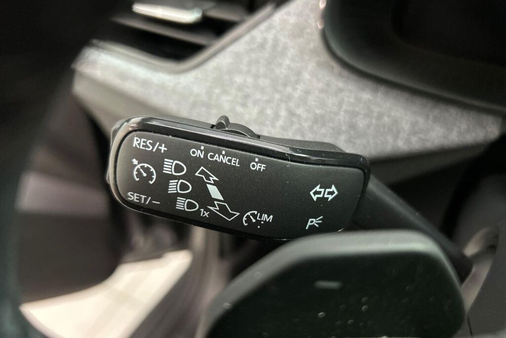 Skoda Kamiq 2024 1.0 TSI 116 Selection DSG Autom.