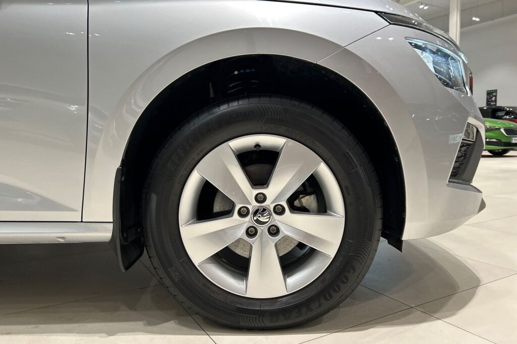 Skoda Kamiq 2024 1.0 TSI 116 Selection DSG Autom.