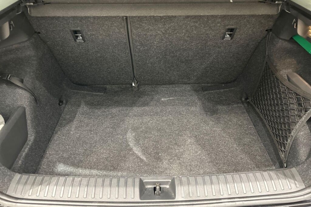 Skoda Kamiq 2024 1.0 TSI 116 Selection DSG Autom.