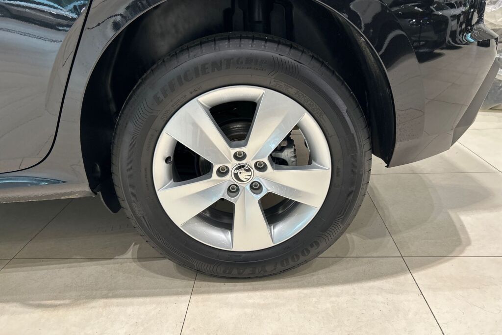 Skoda Kamiq 2024 1.0 TSI 116 Selection DSG Autom.