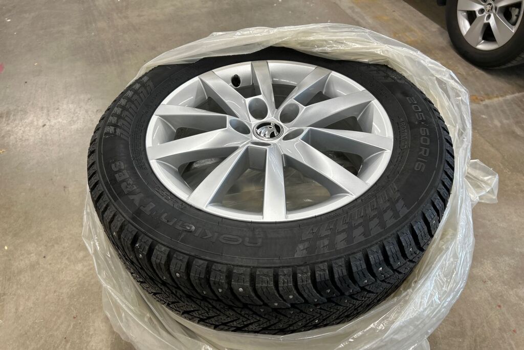 Skoda Kamiq 2024 1.0 TSI 116 Selection DSG Autom.